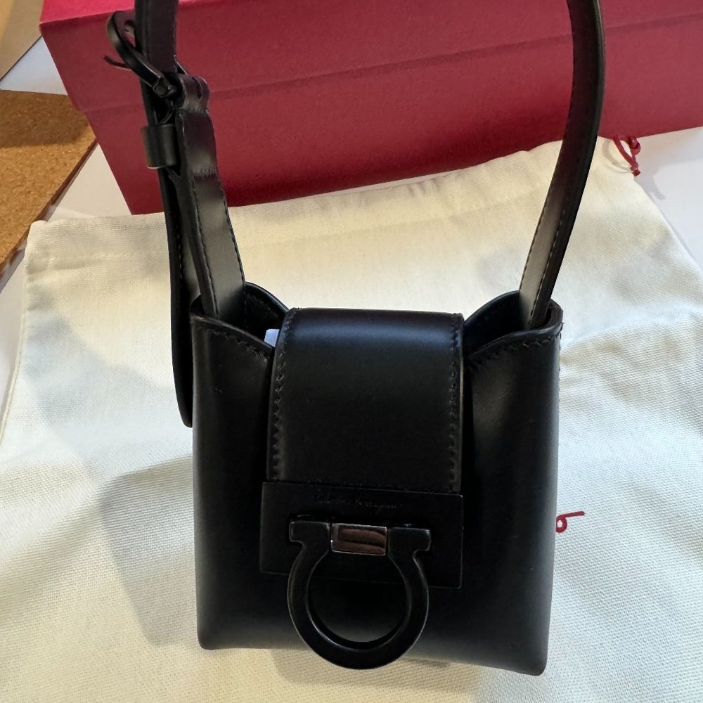 FERRAGAMO Salvatore Ferragamo Handbag Trifolio Black Women's 211167 - rare